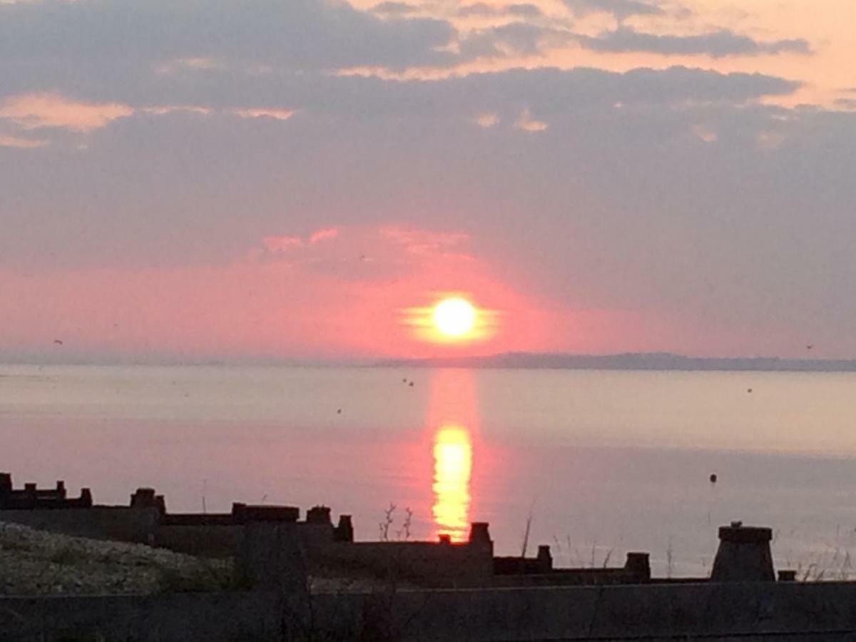 Harbour Retreat Villa Whitstable Bagian luar foto